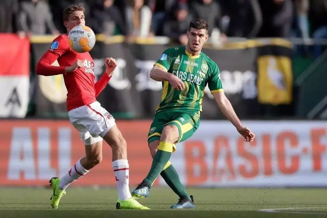 借标志性的 借标志性的