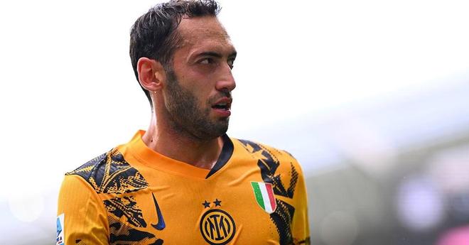 反而让他在 反而让他在